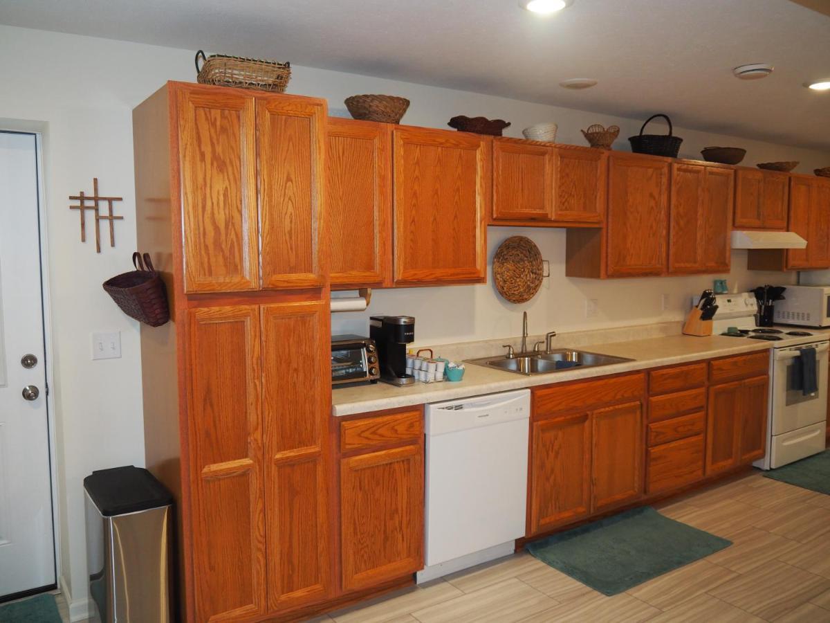 New! The Blessing - A Cute And Cozy Apartment! Benzonia Eksteriør bilde