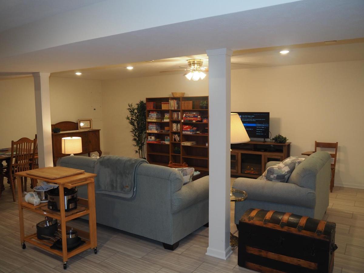 New! The Blessing - A Cute And Cozy Apartment! Benzonia Eksteriør bilde